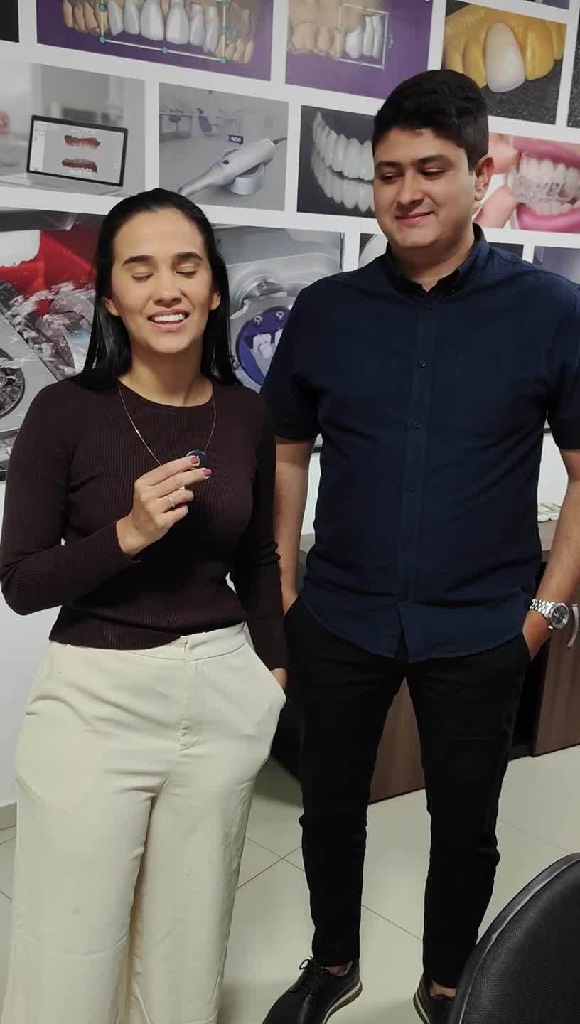Sabrina Ellen Ximenes Peres Pimentel no Chairside Print